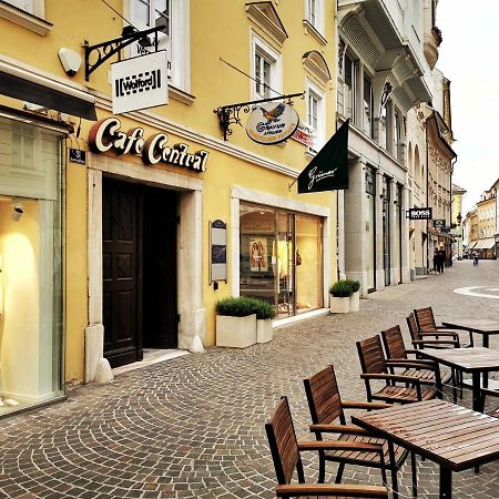 קלגנפורט Ferienwohnung Himmelberg 80M2 In Der Altstadt Und Toll Fuer Familien מראה חיצוני תמונה