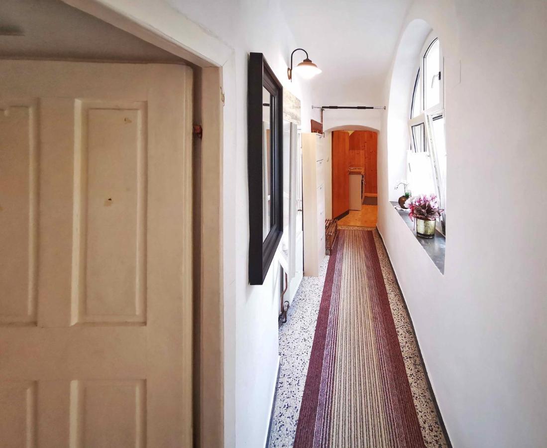 קלגנפורט Ferienwohnung Himmelberg 80M2 In Der Altstadt Und Toll Fuer Familien מראה חיצוני תמונה